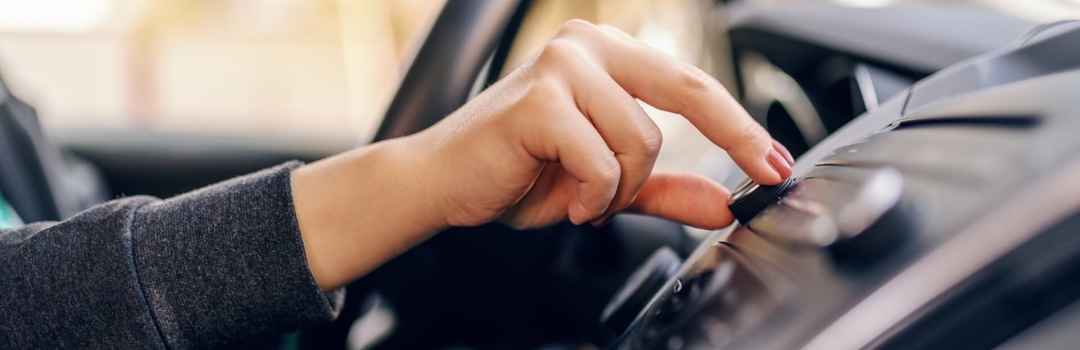 Top Thing to Do While Driving? Car-aoke